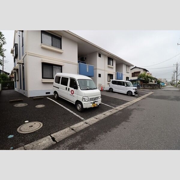 サンVパーク7 駐車場