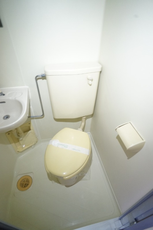 ジュネス南大沢2階 バストイレ同室★※別部屋参照現況優先