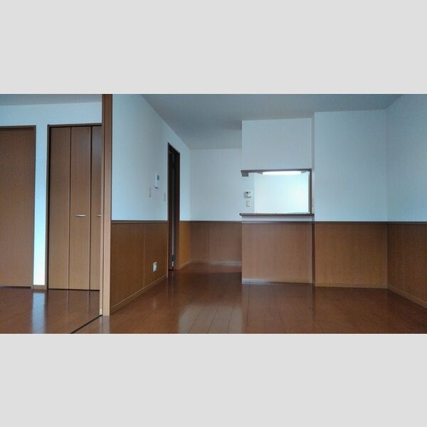 URBAN COURT　B 木の温もりがやさしいフローリング