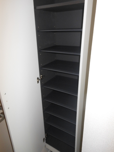 ル・エスト・フォンテーヌ0203号室 収納