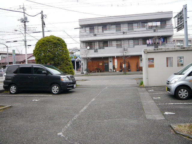 コートアベニュー 駐車場