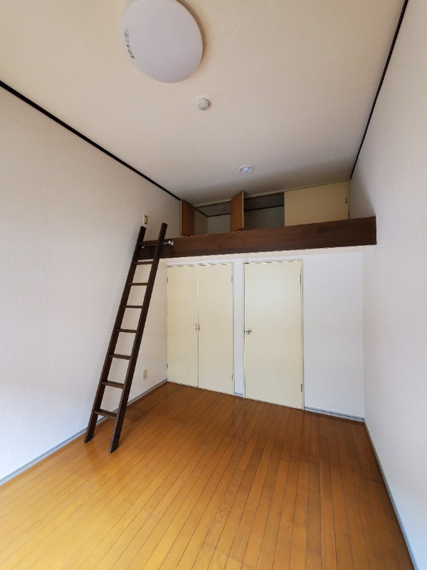 第6シティハイム1階 居室