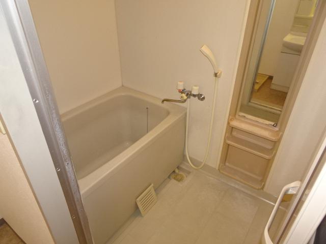 グレイス原宿 洋室