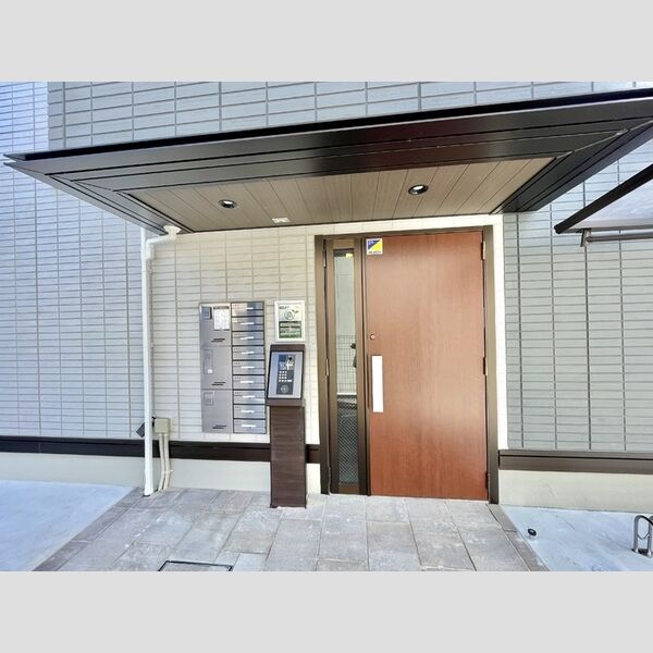 NH　Residence エントランス