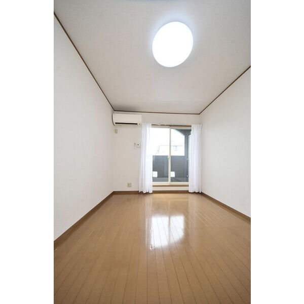 エレガンス鵠沼 リビング