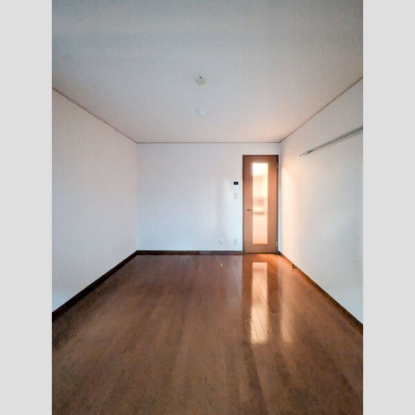 アルト・プエンテ105号室 洋室