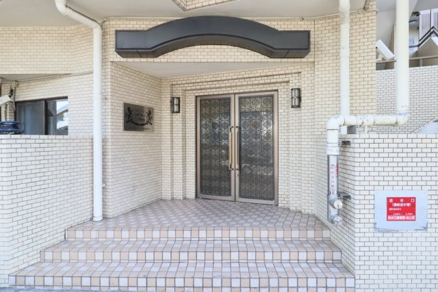 エヴェナール二子新地5階 エントランス