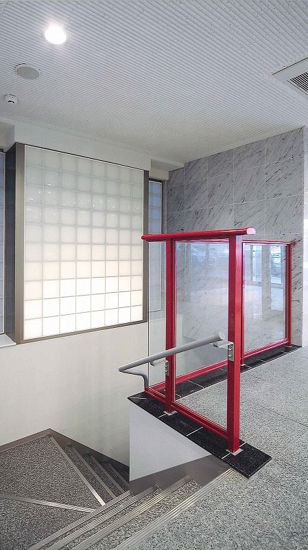 レジディア神田岩本町Ⅱ3階 エントランス