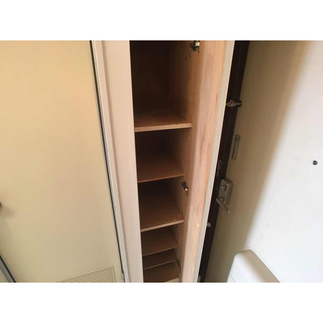 ポルシェ的場 内観