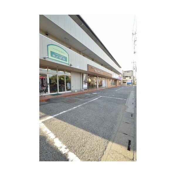 エステートピア大和田 駐車場