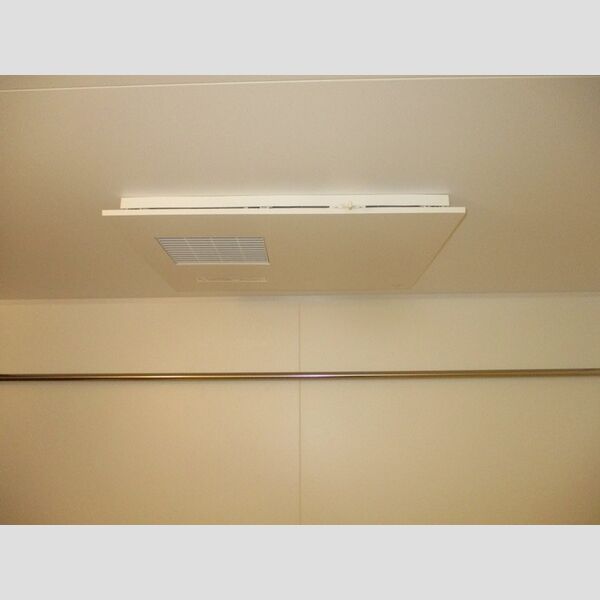 オーフィングⅢ303号室 浴室換気乾燥機