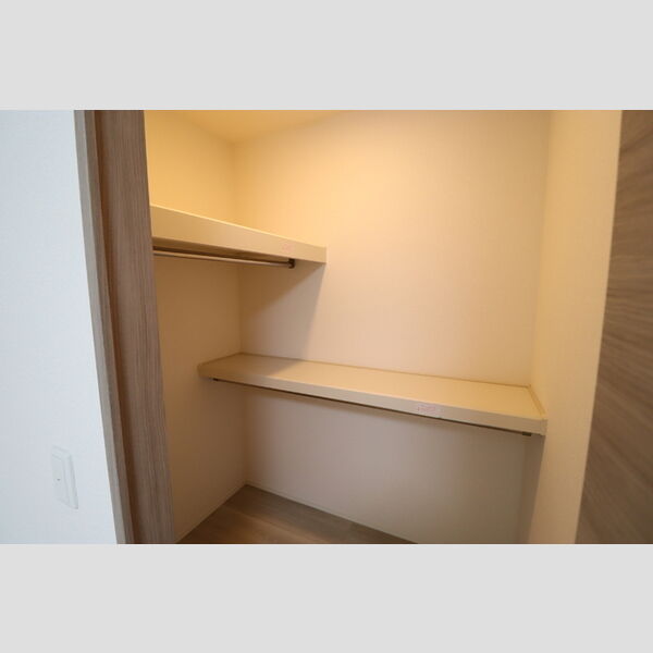 K・Tellus (ケー・テルース)103号室 ウォークインクローゼット