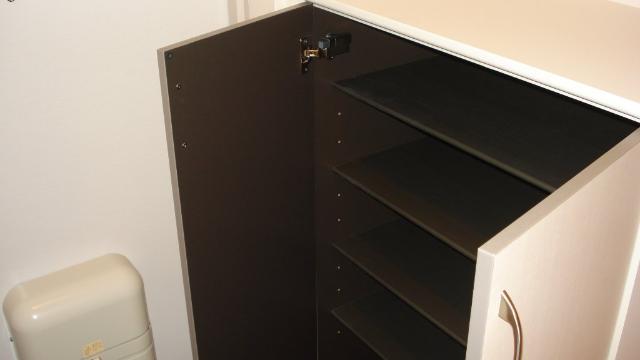 ビレッジ高坪Ⅱ 下駄箱