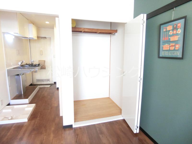 サングロウ2階 収納