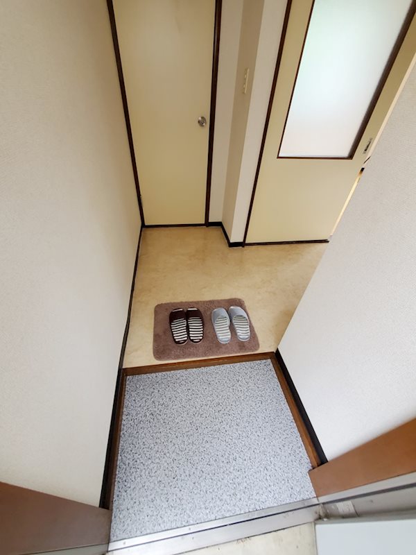 メルベーユカネフサ2階 玄関