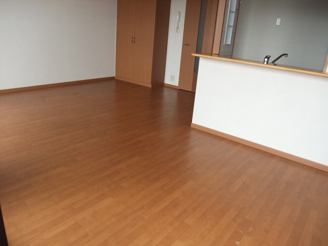 ヴィラ　エスポワール302号室 リビング