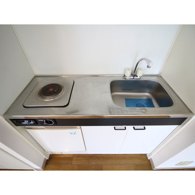 プレール潮見ピアクラブ410号室 キッチン