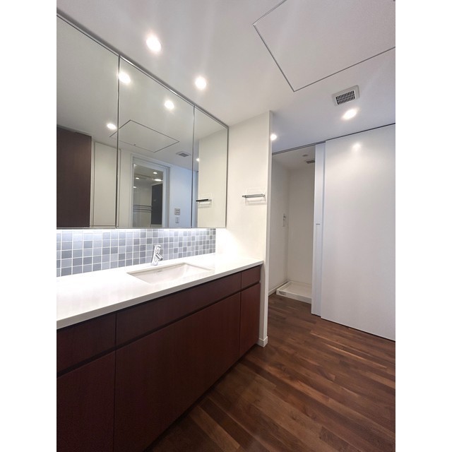 Ｍ．Ｍ．ＴＯＷＥＲＳ　ＦＯＲＥＳＩＳ‐ＬD208号室 同建物別部屋の参考画像