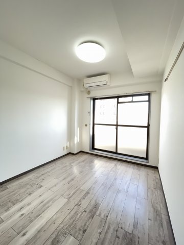 スカイコート西川口第8 リビング