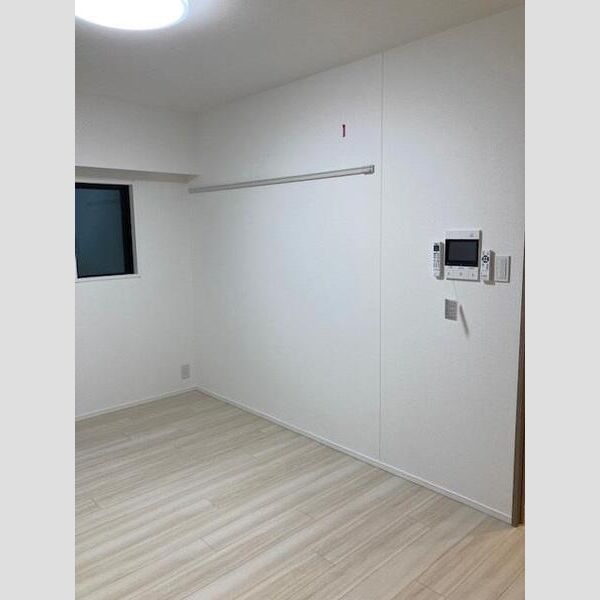 S-RESIDENCE綾瀬rivie203号室 玄関