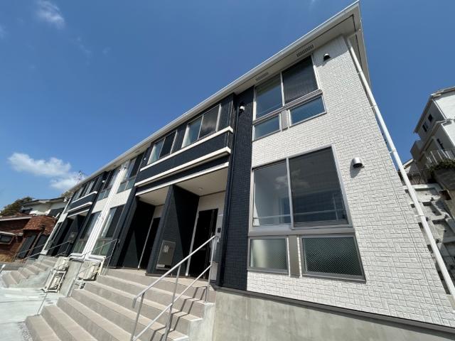 KM Casa新横浜 外観写真（昼）