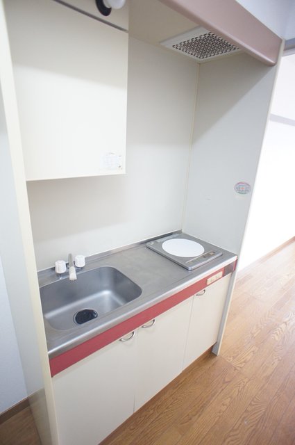 ブロードフラット0106号室 同タイプ別部屋写真です。現況優先