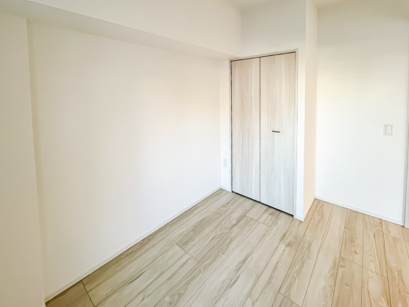 ドゥーエ王子神谷1階 寝室