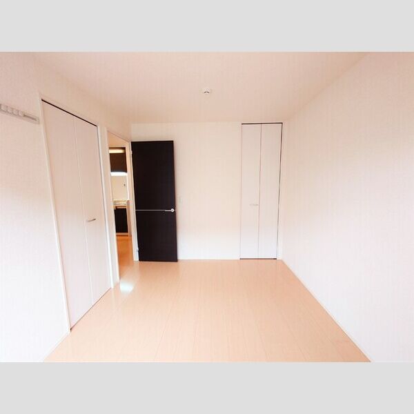 アークタウン三ツ藤　CC103号室 洋室6帖