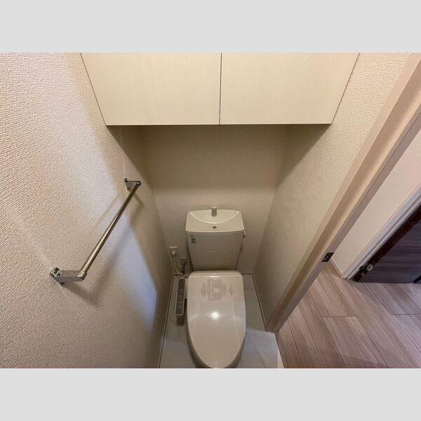 Ark　Bliss六町(アークブリスロクチョウ)301号室 トイレ