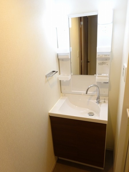 ハーモニーレジデンスコンフォートグランド204号室 洗面