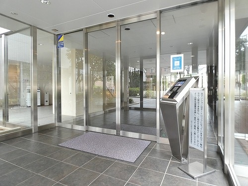 ローレルコート南浦和 エントランス