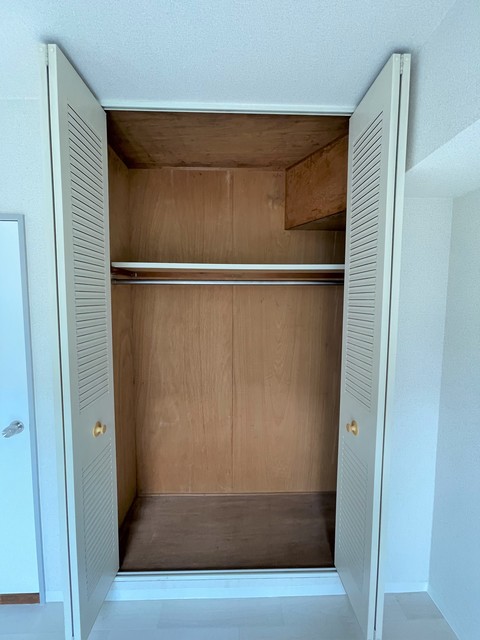 サンハイツ大久保A102号室 収納