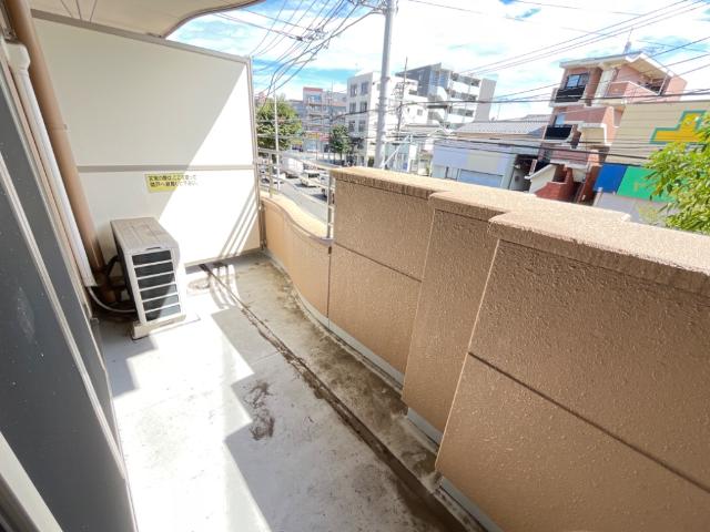 イーストピア203号室 ベランダ