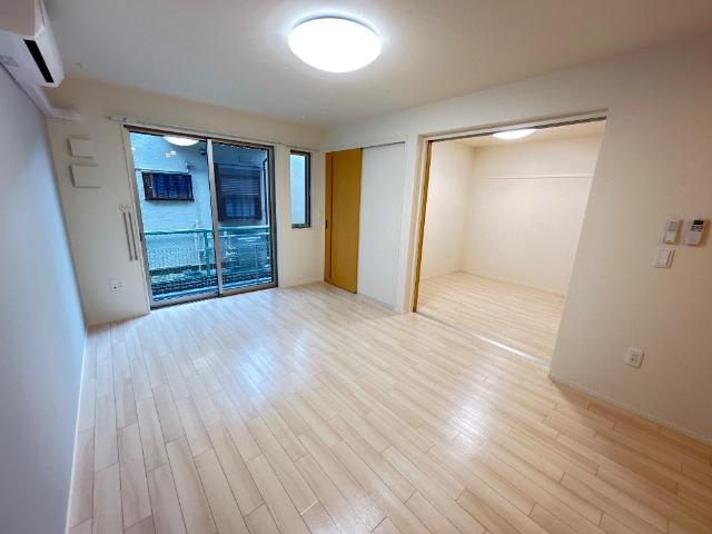 リノナル102号室 リビング