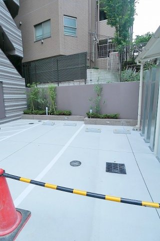 PREMIUM CUBE 池袋要町7階 外観