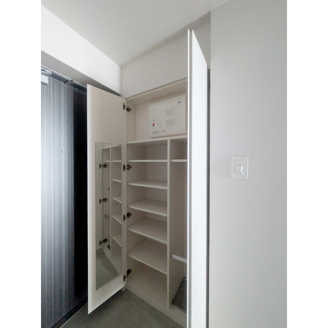 オーパスホームズ川口1407号室 同建物別部屋の参考画像