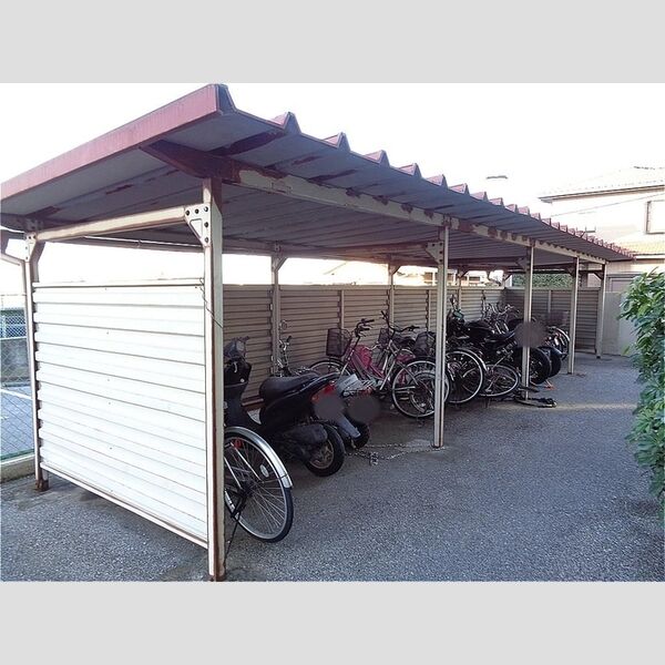 サニーヒルハイツ 駐輪場