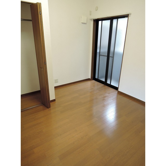 アムール Pine リビング
