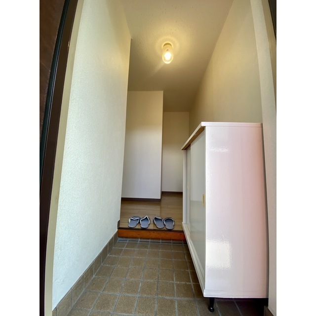 カサブランカハイツ103号室 玄関廊下