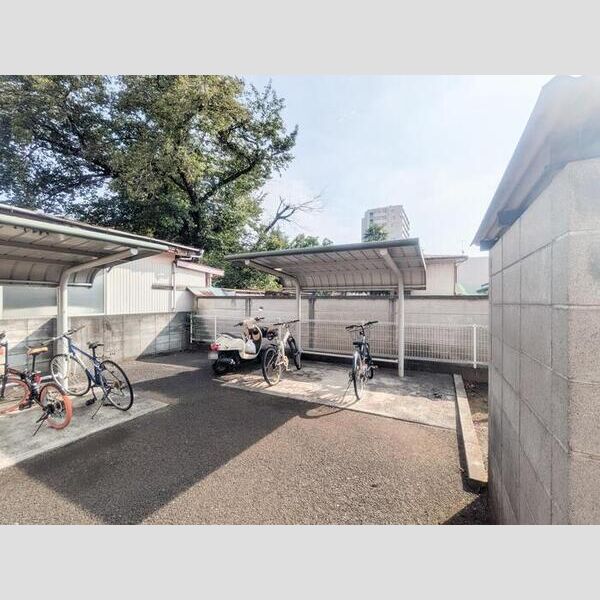 アークヒルズ　A 周辺