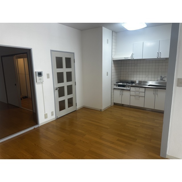 西新宿ハウス2階 部屋その他