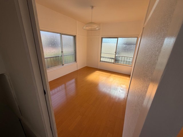 Deck House Yotsuya-Machi 日当たり良好の2階です