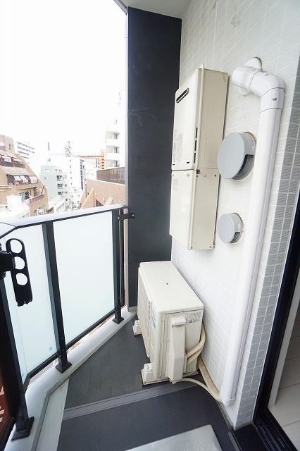 TASUKI RICHESSE 新宿山吹町7階 バルコニー