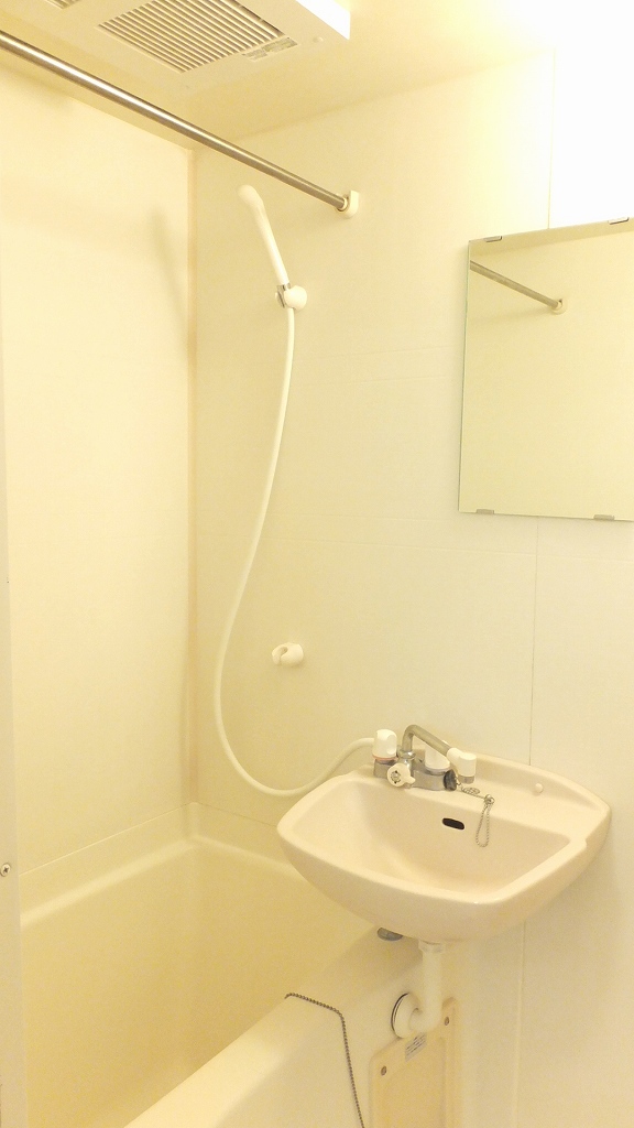 レオパレスサンライズ103号室 お風呂