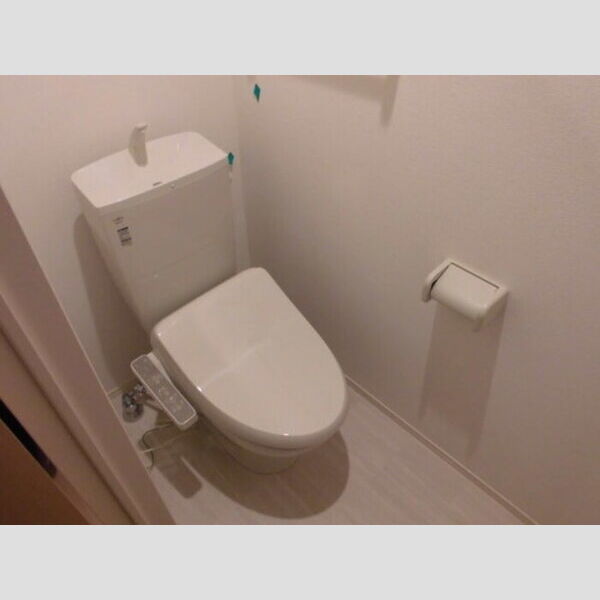 新川崎ヴィラージュA201号室 201　トイレ