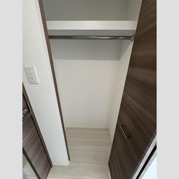 MAXIV横浜青葉112号室 玄関