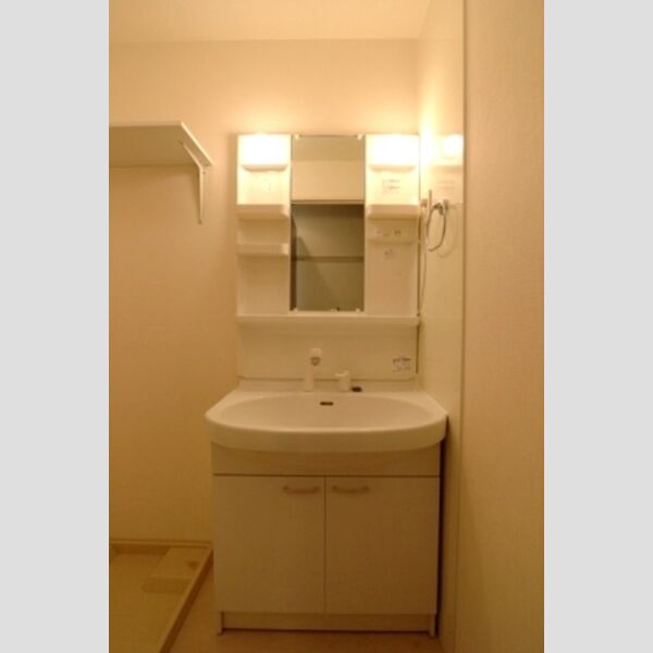 クレストパーク　E 洗髪洗面化粧台