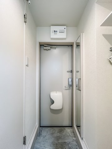 コラゾン0105号室 玄関