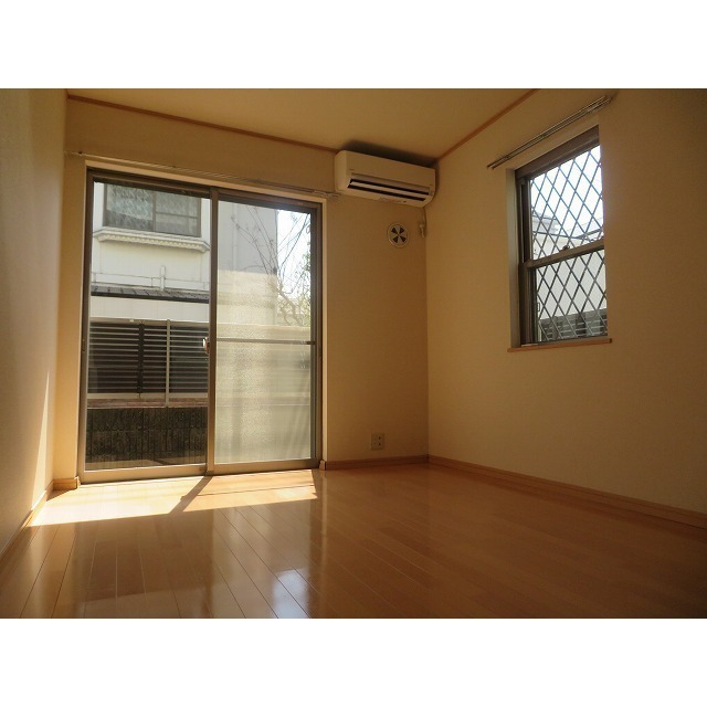 ちきゅうハウス リビング