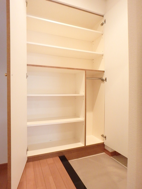 グランド・ガーラ横浜関内 大きなシューズボックス